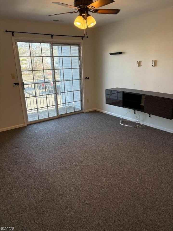 420 Stratford Pl - Photo 6 of 27