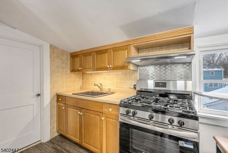 69 Weaver St Unit 2 - Photo 7 of 20