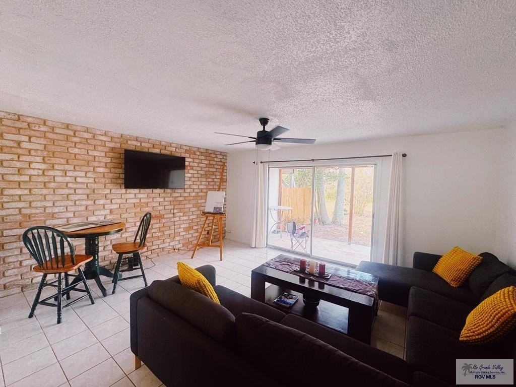 714 Continental Dr Apt 3 - Photo 2 of 19