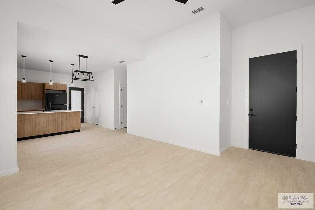 3589 Hidalgo Cir #1 - Photo 5 of 13