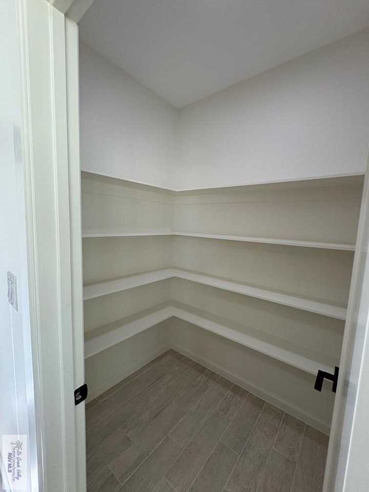 3589 Hidalgo Cir #3 - Photo 7 of 13