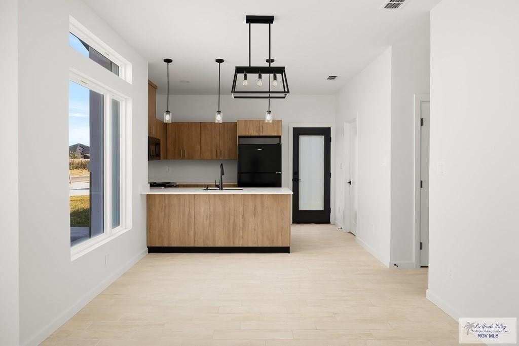 3589 Hidalgo Cir #2 - Photo 4 of 16