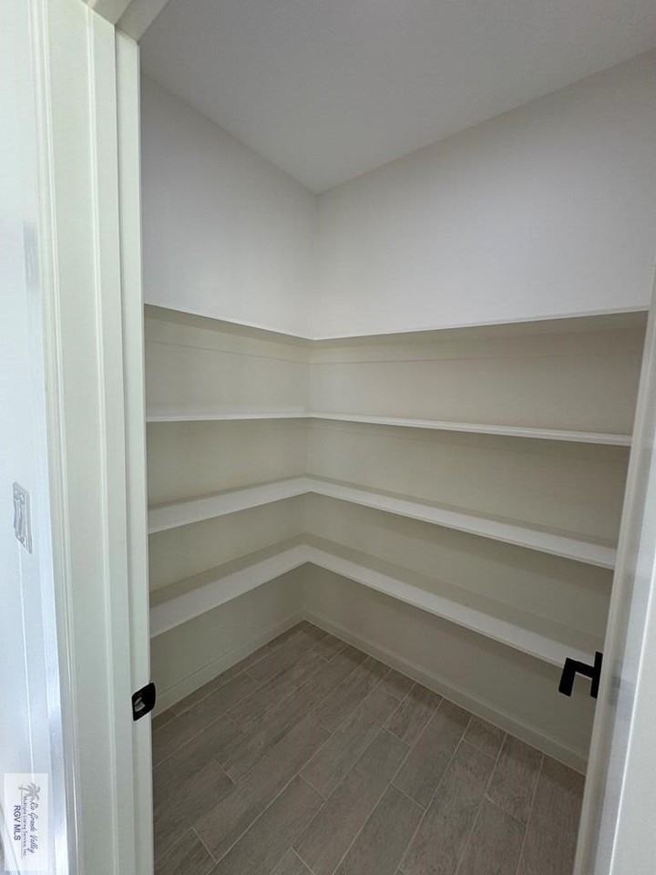 3589 Hidalgo Cir #4 - Photo 7 of 16