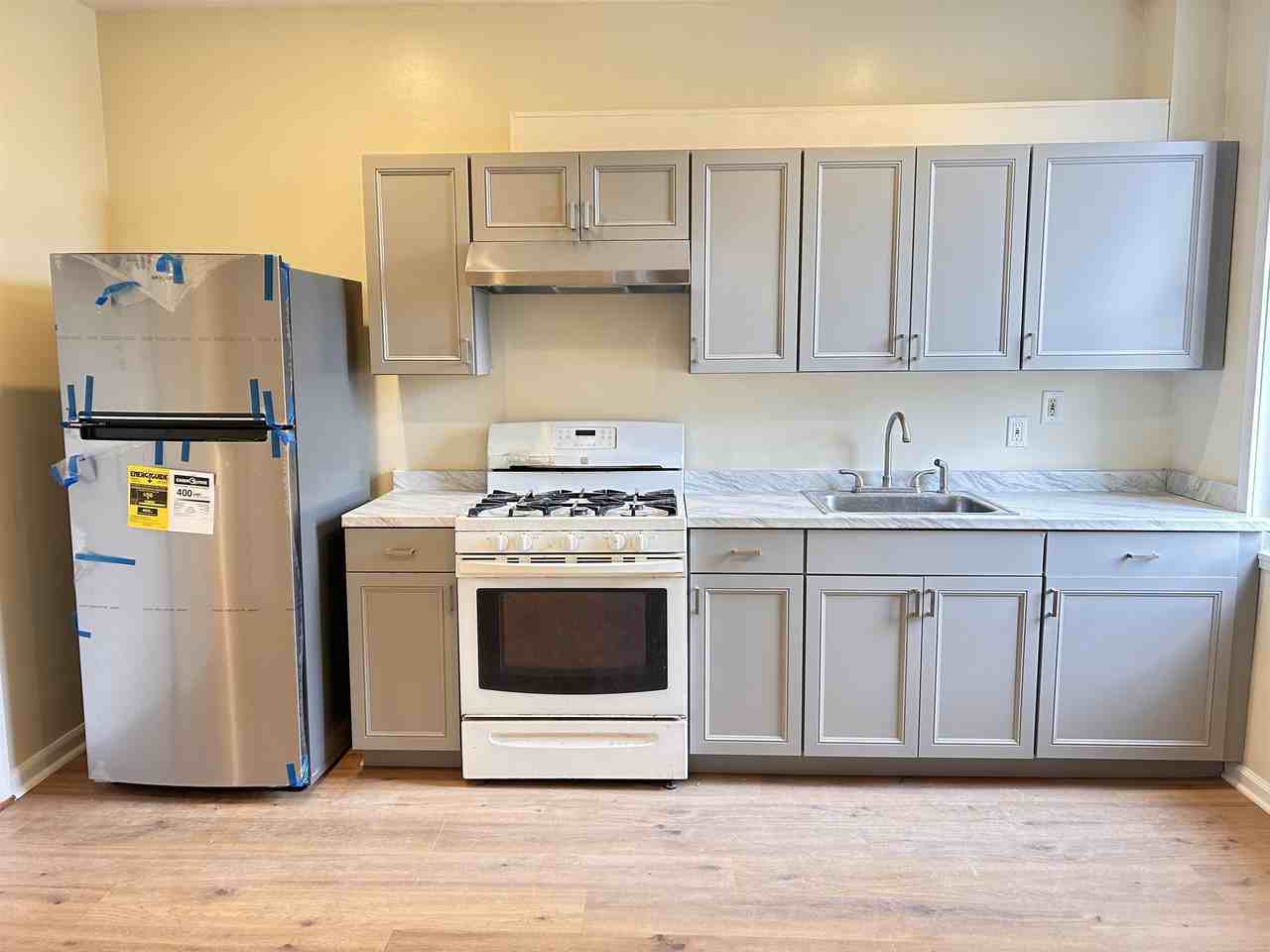 1302 67th St #1 - Photo 3 of 9