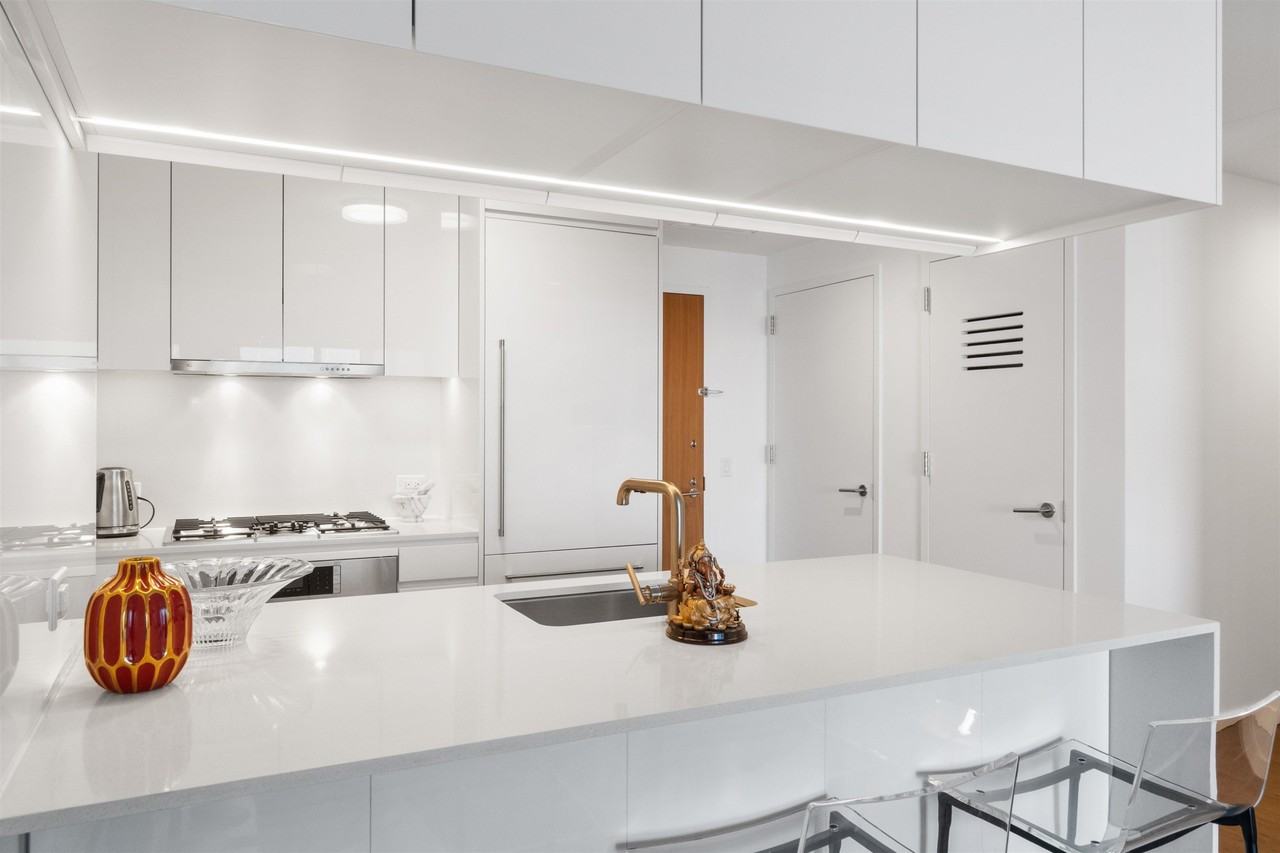 99 Hudson St #2400 - Photo 6 of 41