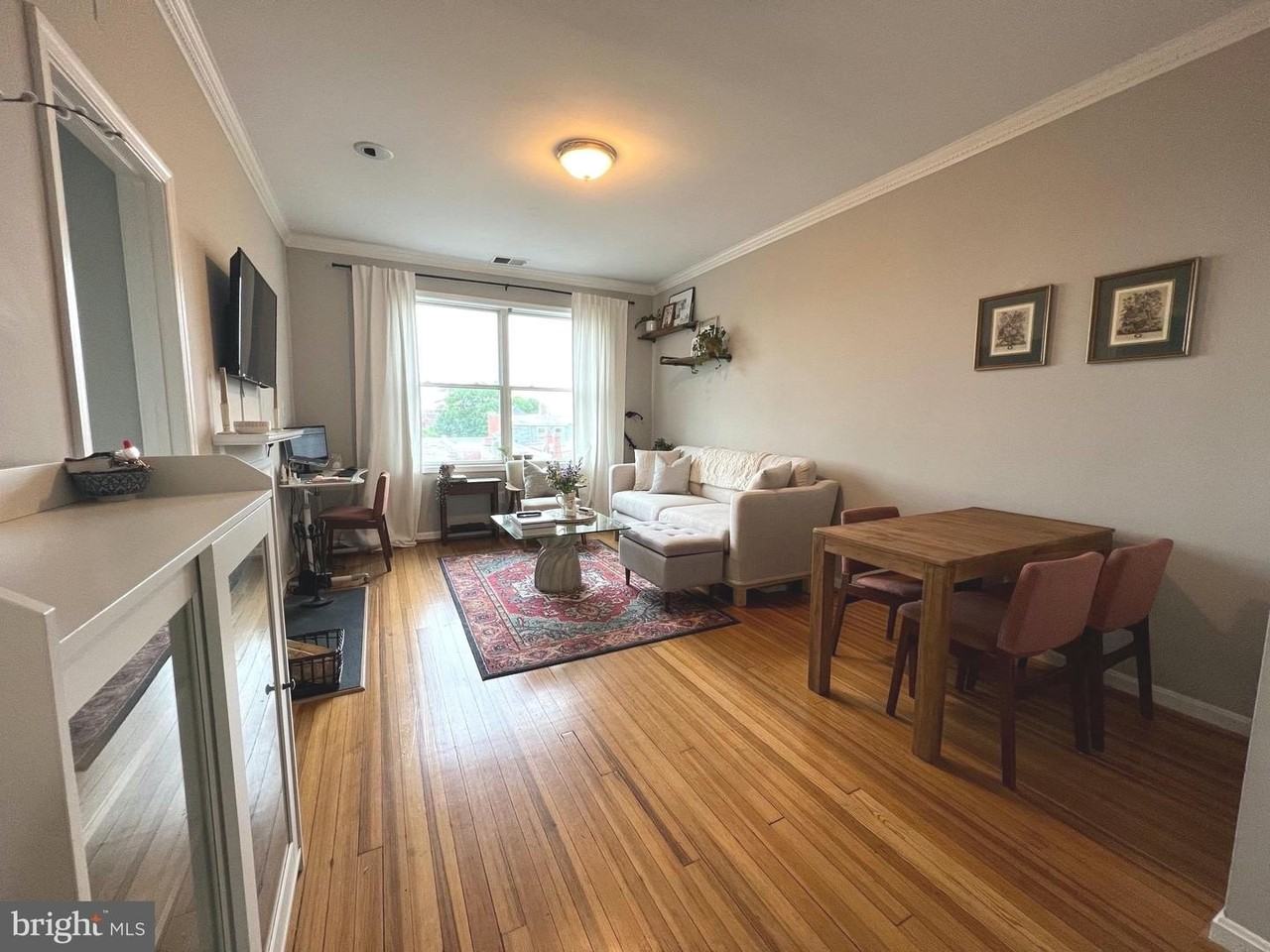 1830 California St Nw - Photo 2 of 19