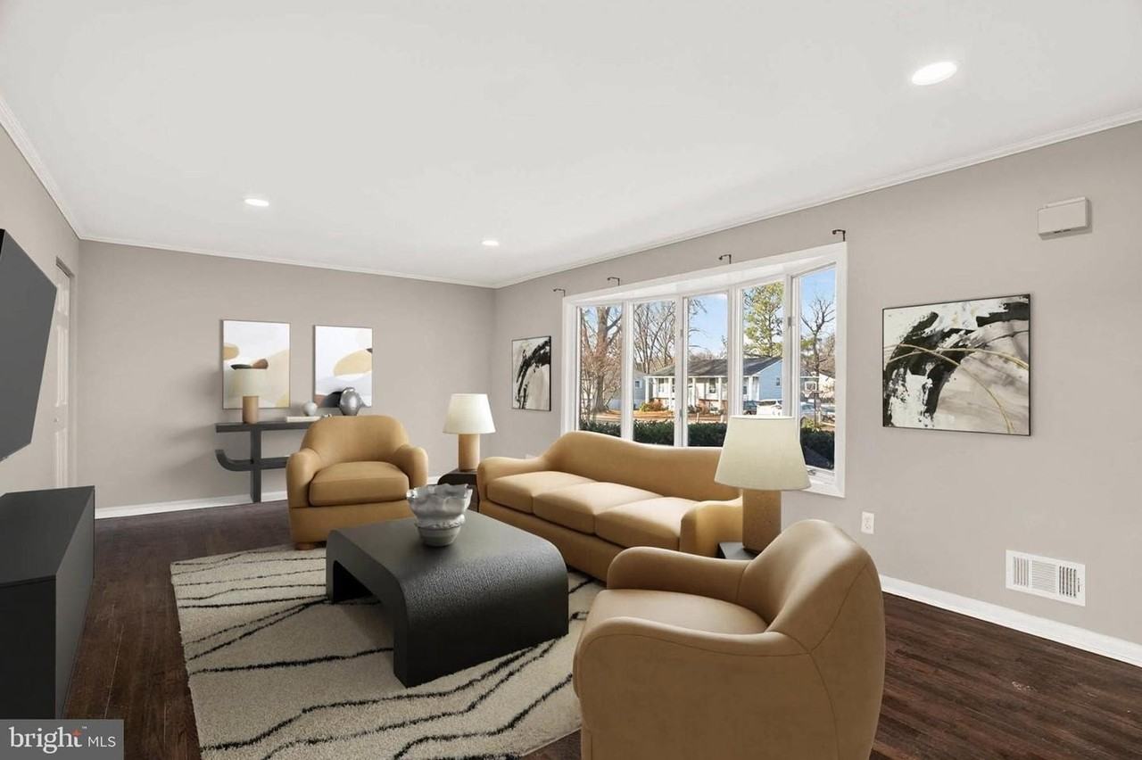 927 Juliet Ln - Photo 3 of 41