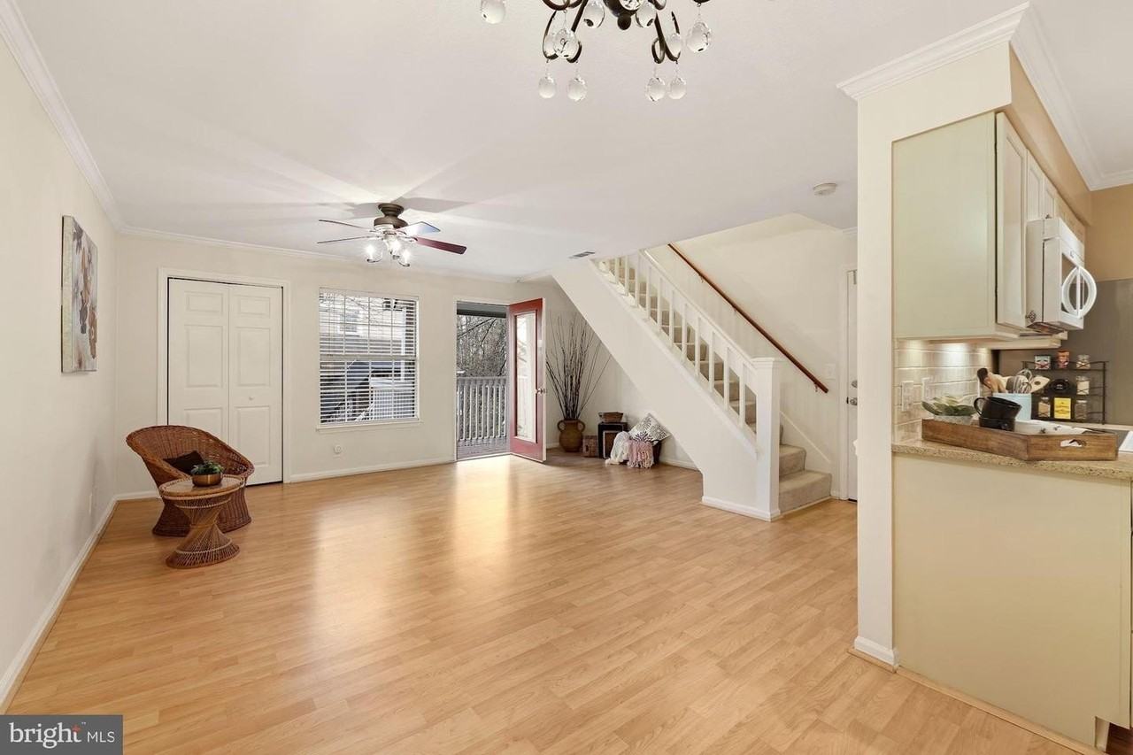 10815 Hampton Mill Ter - Photo 7 of 33