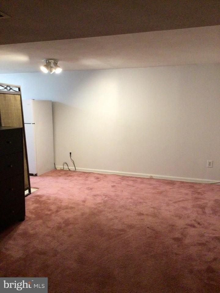 1307 Fairlakes Pl - Photo 4 of 14