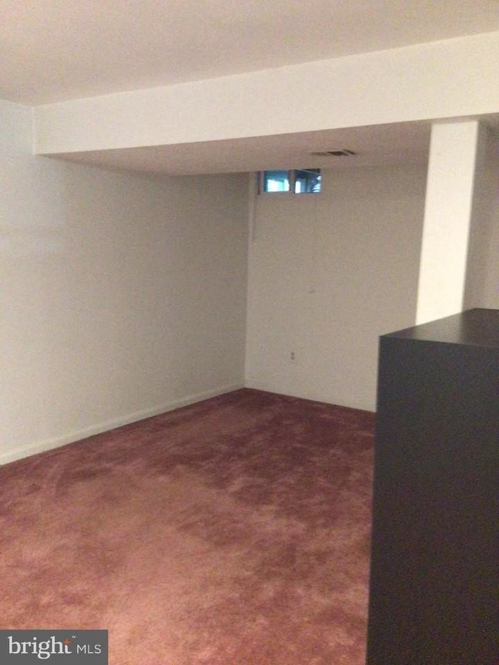 1307 Fairlakes Pl - Photo 5 of 14