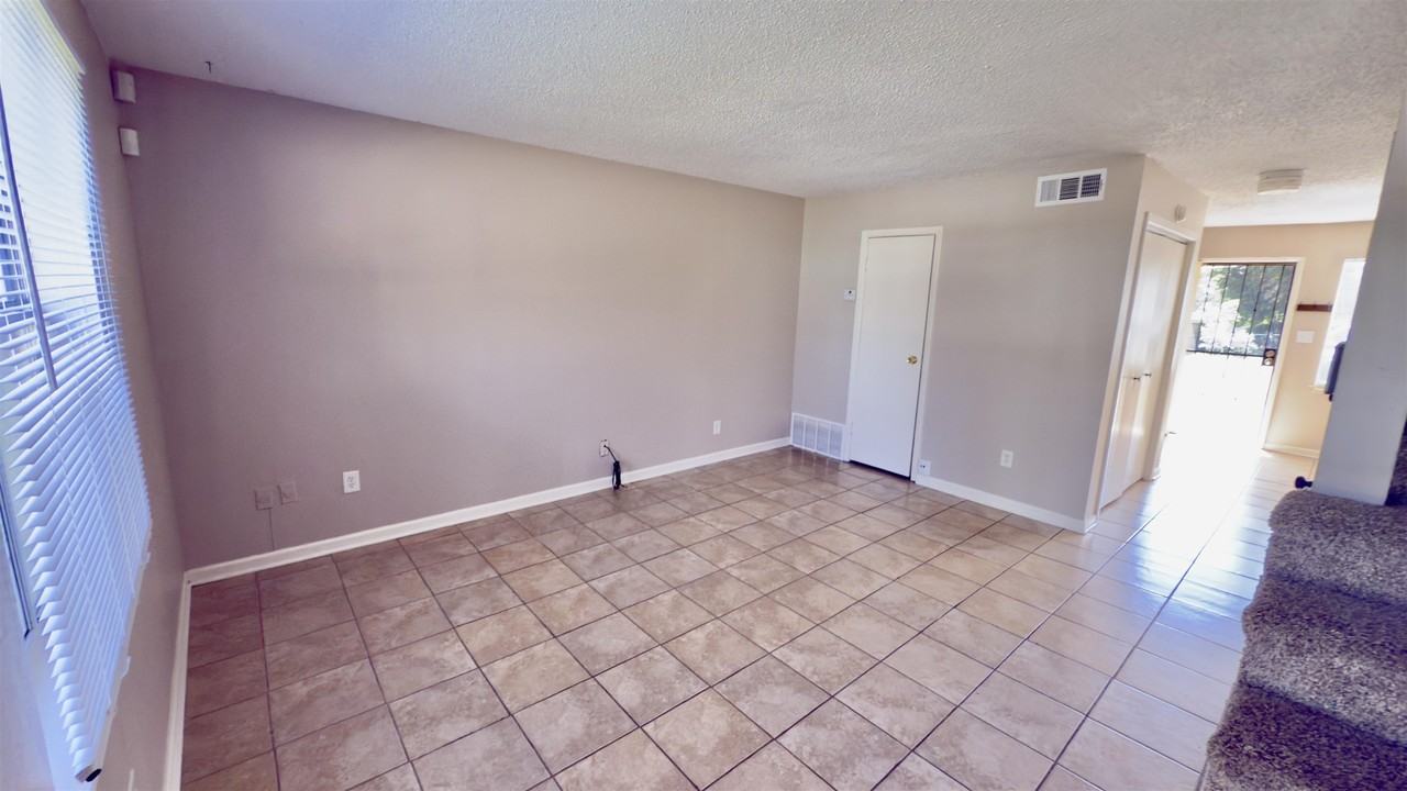 3799 Carnes Ave - Photo 2 of 15