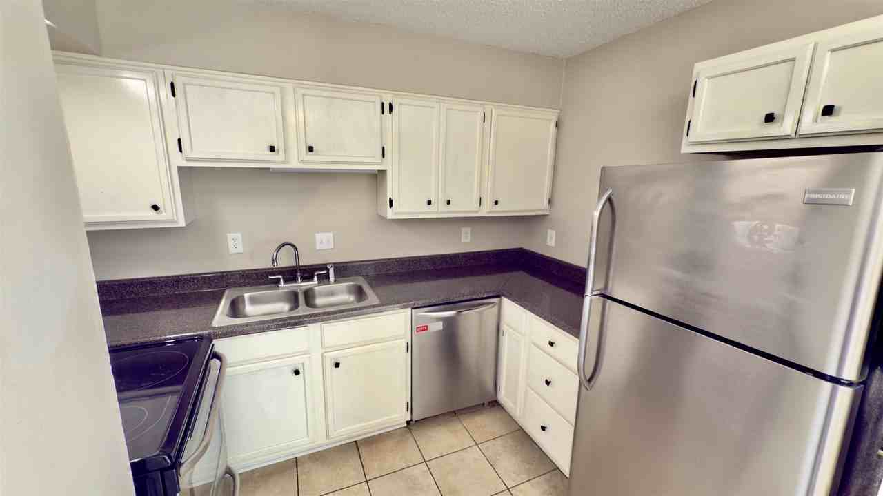 3799 Carnes Ave - Photo 5 of 15