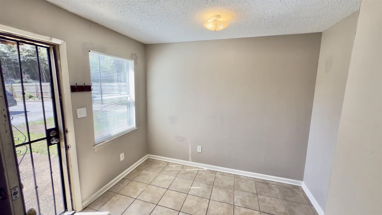 3799 Carnes Ave - Photo 7 of 15