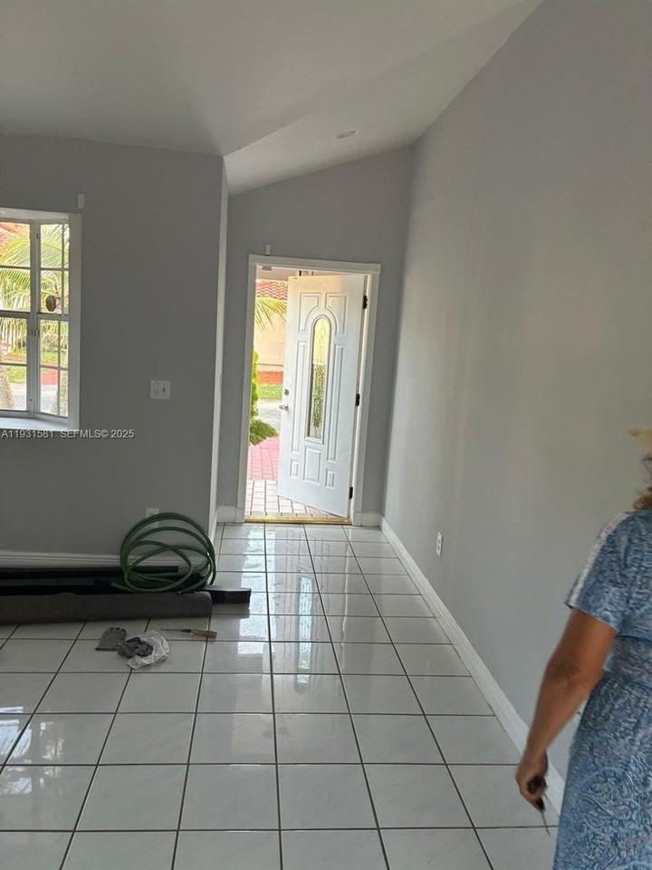 16055 Sw 112th Ter #16055 - Photo 7 of 20