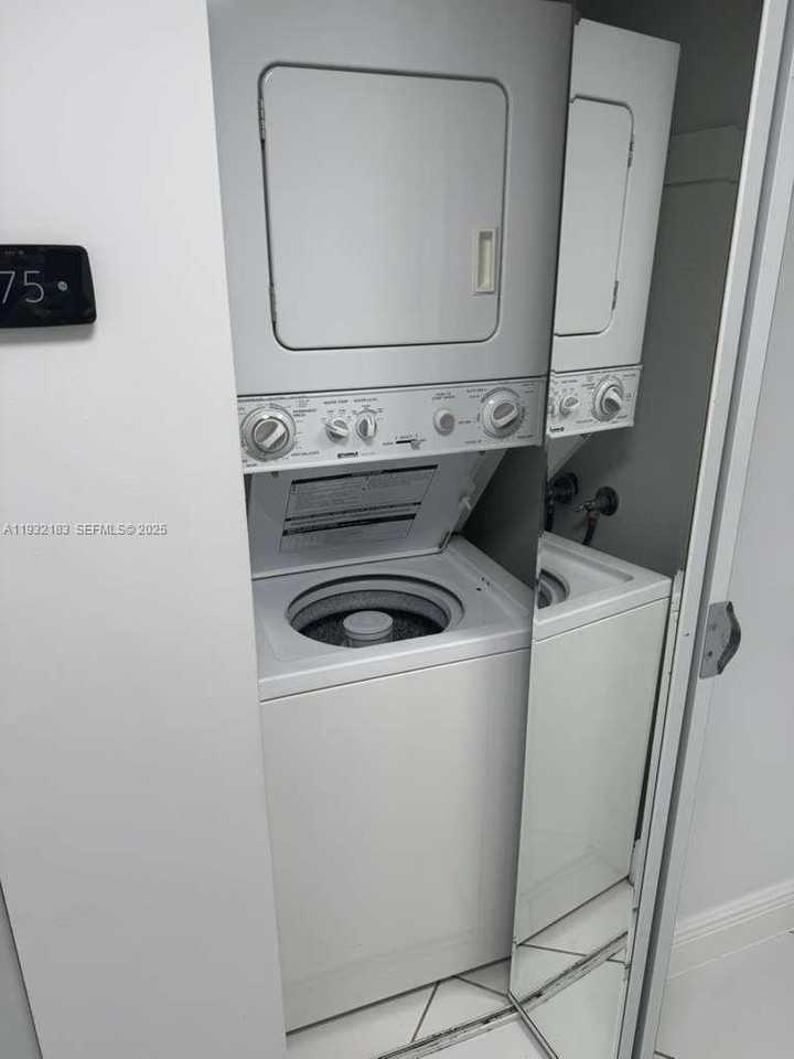 9520 Sw 8th St #109 - Photo 3 of 15