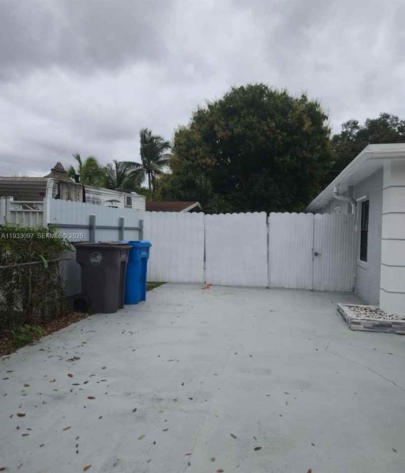 38 Edmund Rd #1 - Photo 2 of 7