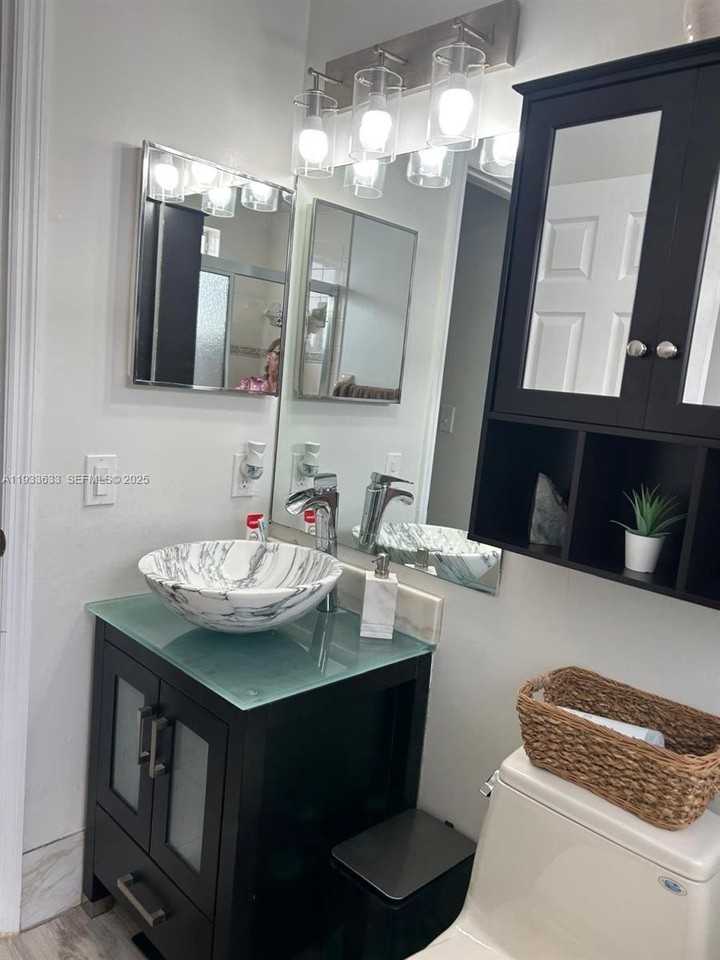 14026 Sw 151st Ct - Photo 7 of 26