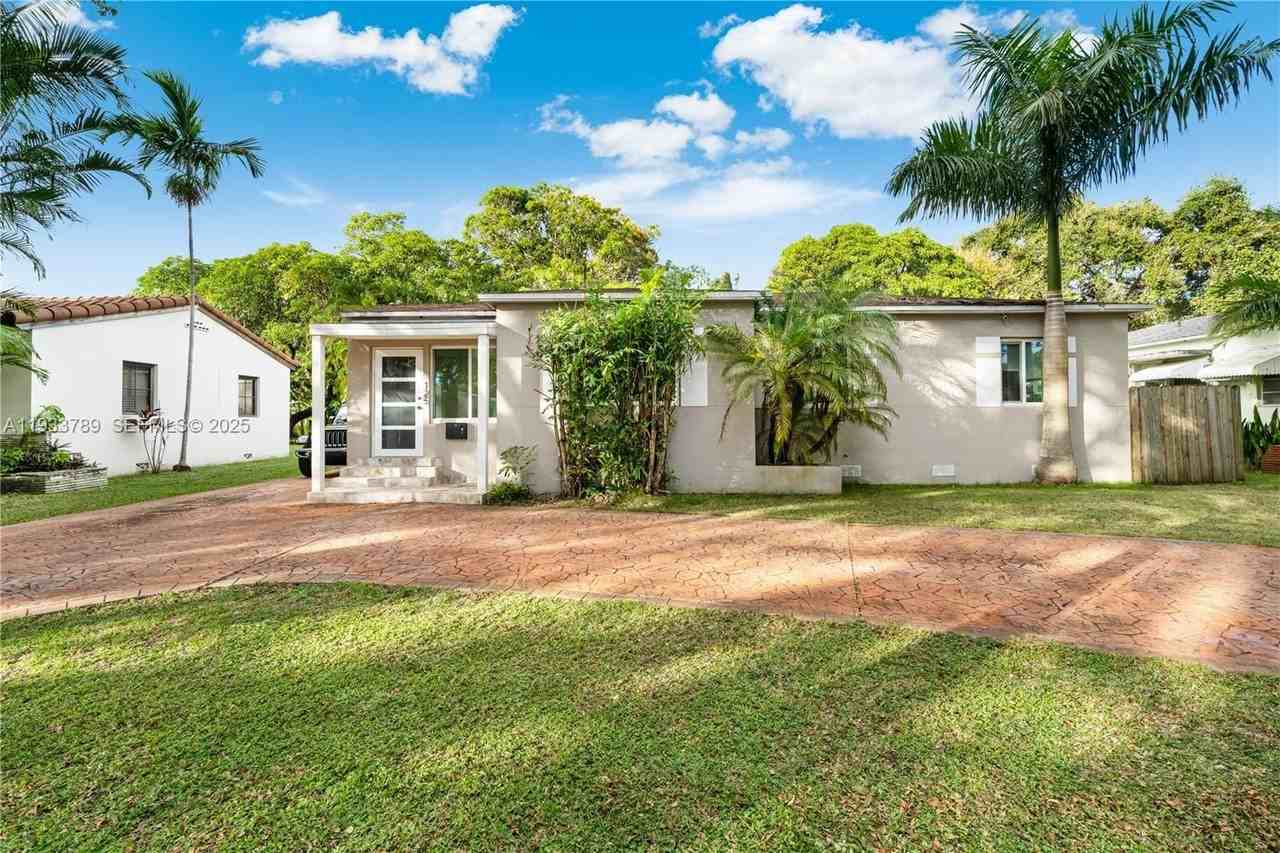 125 Nw 88th St - Photo 3 of 33