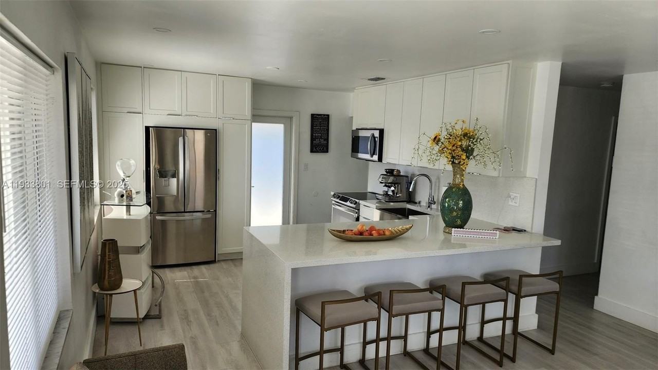 3447 Sw 23rd St #3447 - Photo 4 of 19