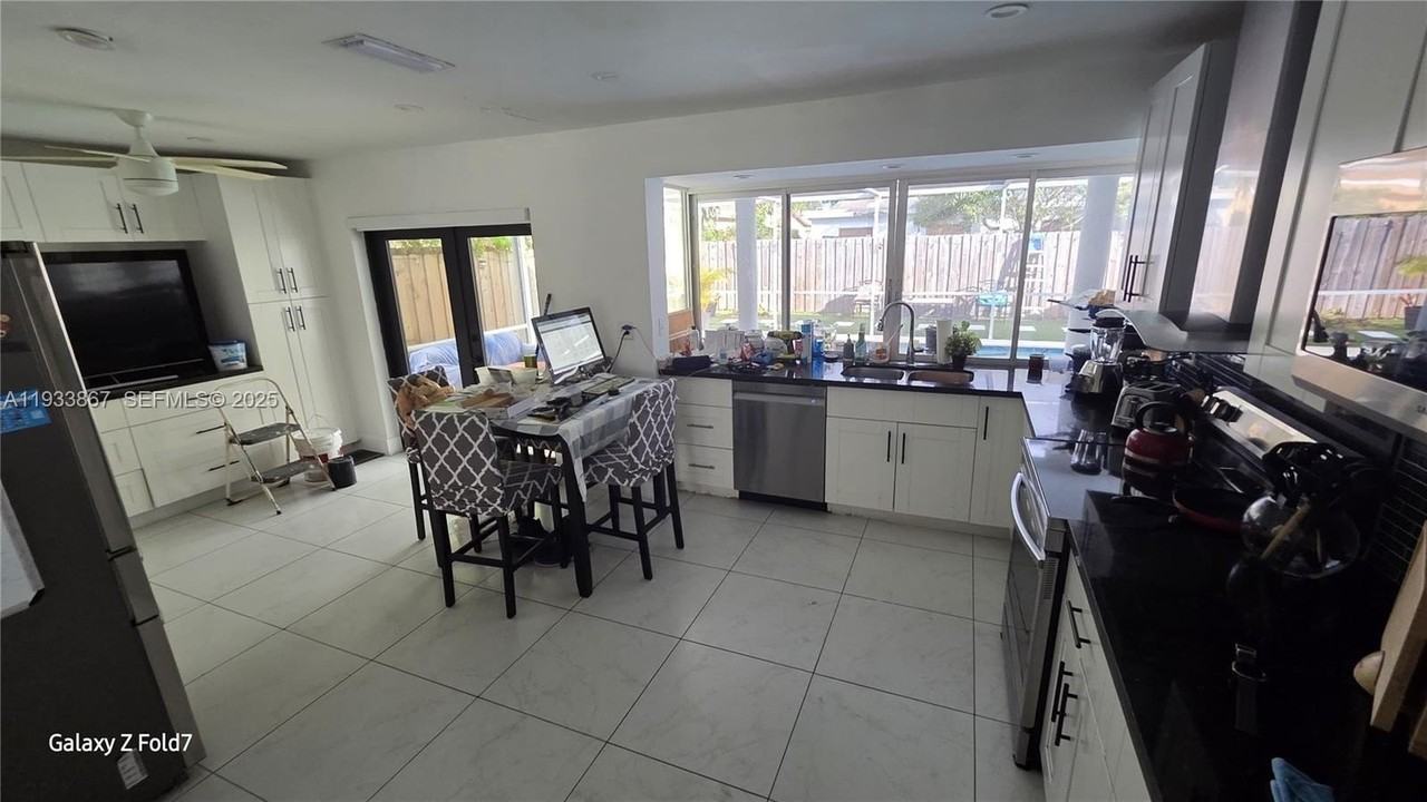 7817 Fairway Blvd #0 - Photo 3 of 6