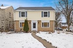 5873 N Santa Monica Blvd - Photo 1 of 1