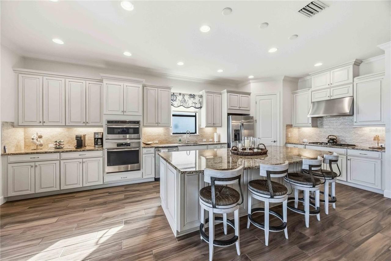 5400 Manchini St - Photo 6 of 35