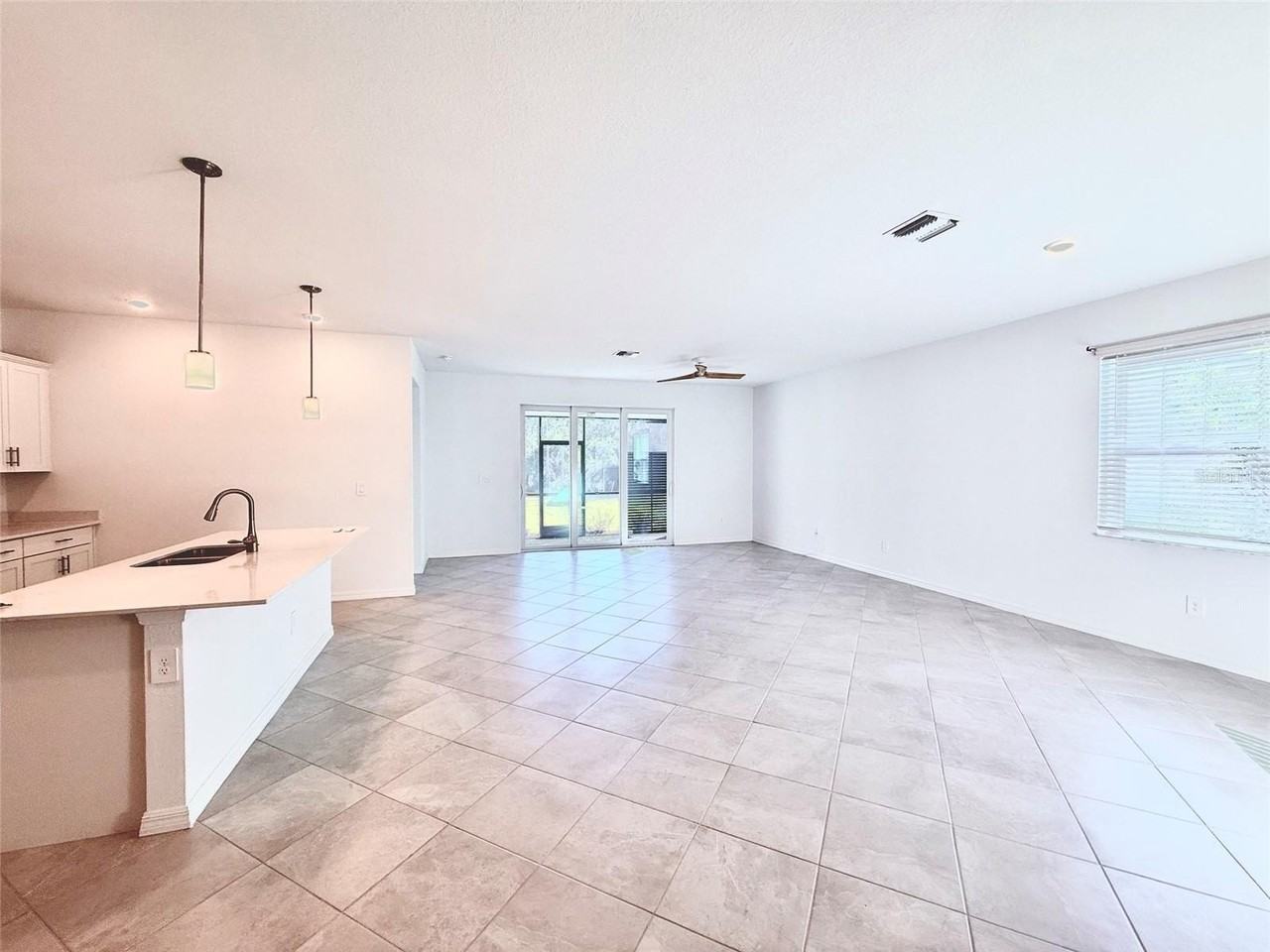 10995 Pinot Dr - Photo 6 of 36