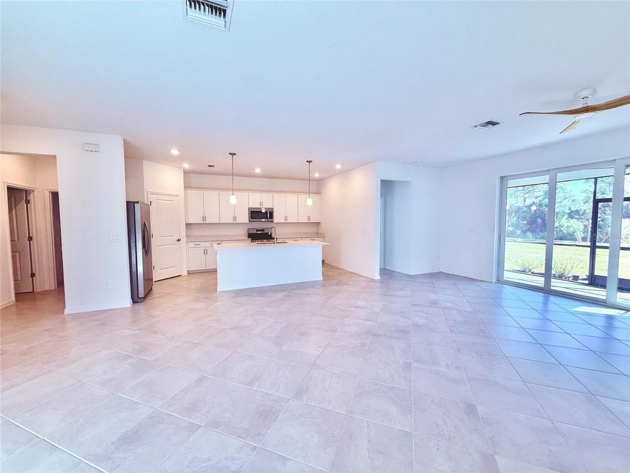 10995 Pinot Dr - Photo 7 of 36