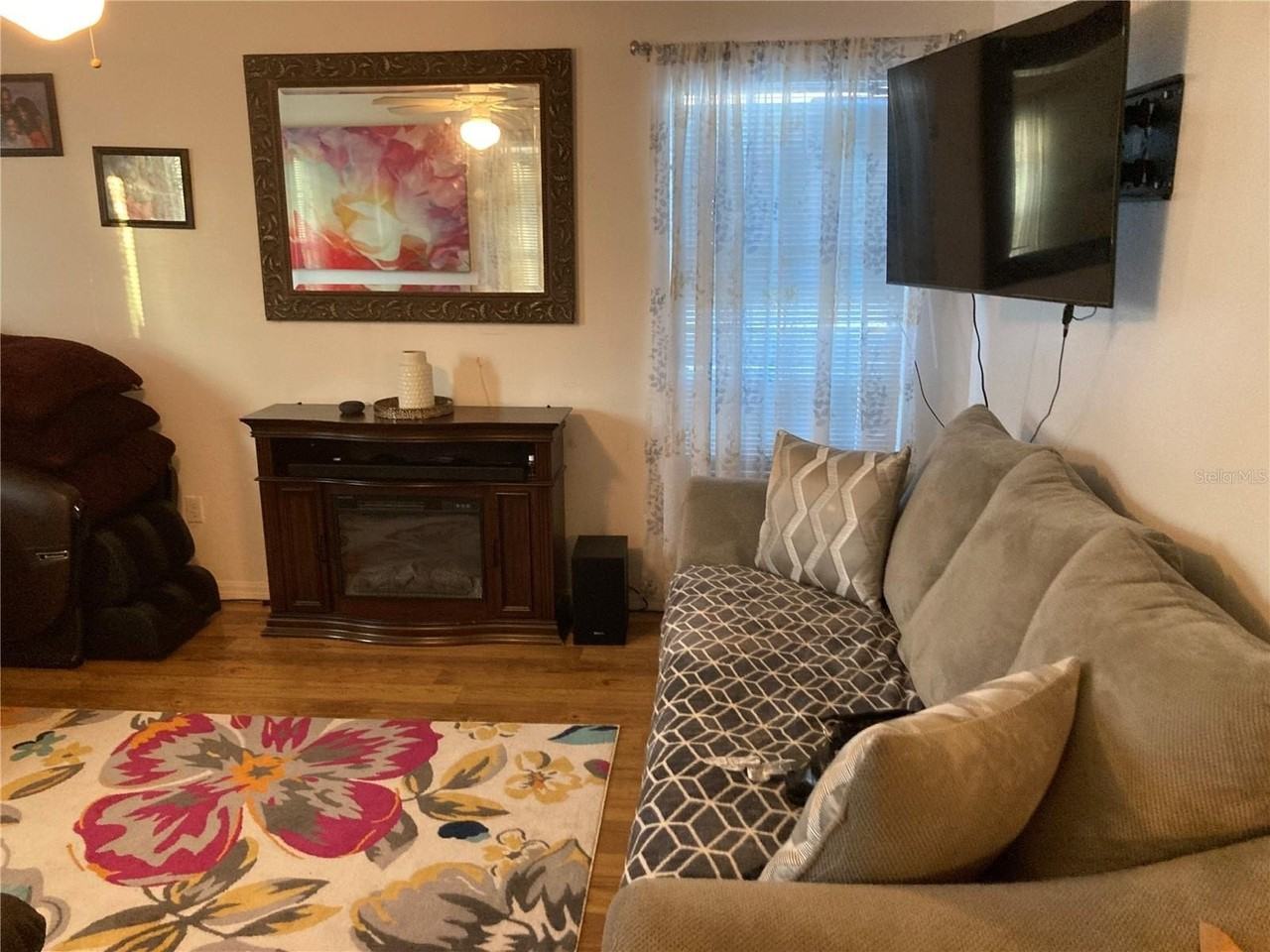 4634 College Dr - Photo 6 of 22