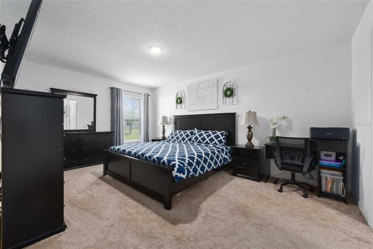 723 Jefferson St - Photo 4 of 7