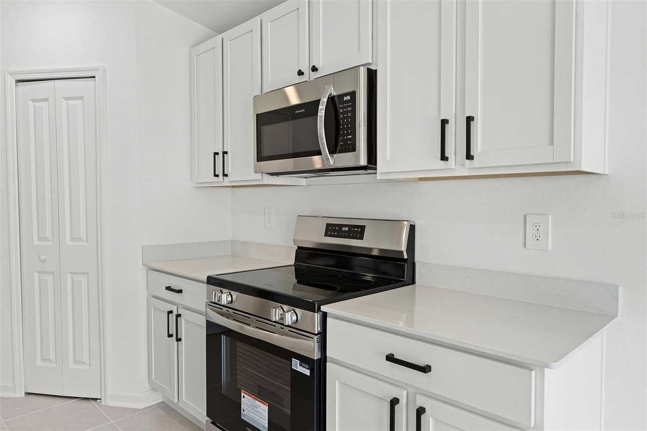 2110 Lasso Loop - Photo 6 of 30