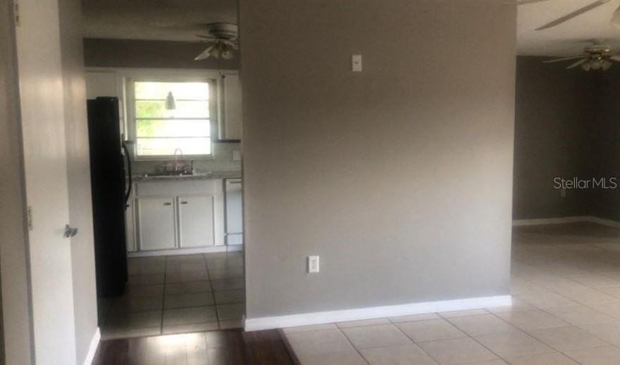 2326 York Pl - Photo 7 of 11