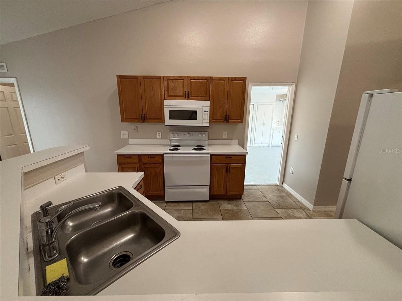 1912 Conch Ln - Photo 6 of 17