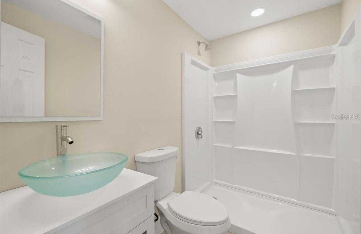 4135 Des Moines St Ne - Photo 3 of 4