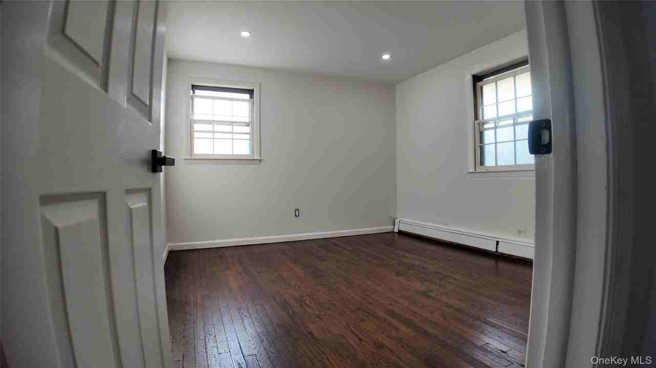 165 S William St Unit 163 #163 - Photo 5 of 12