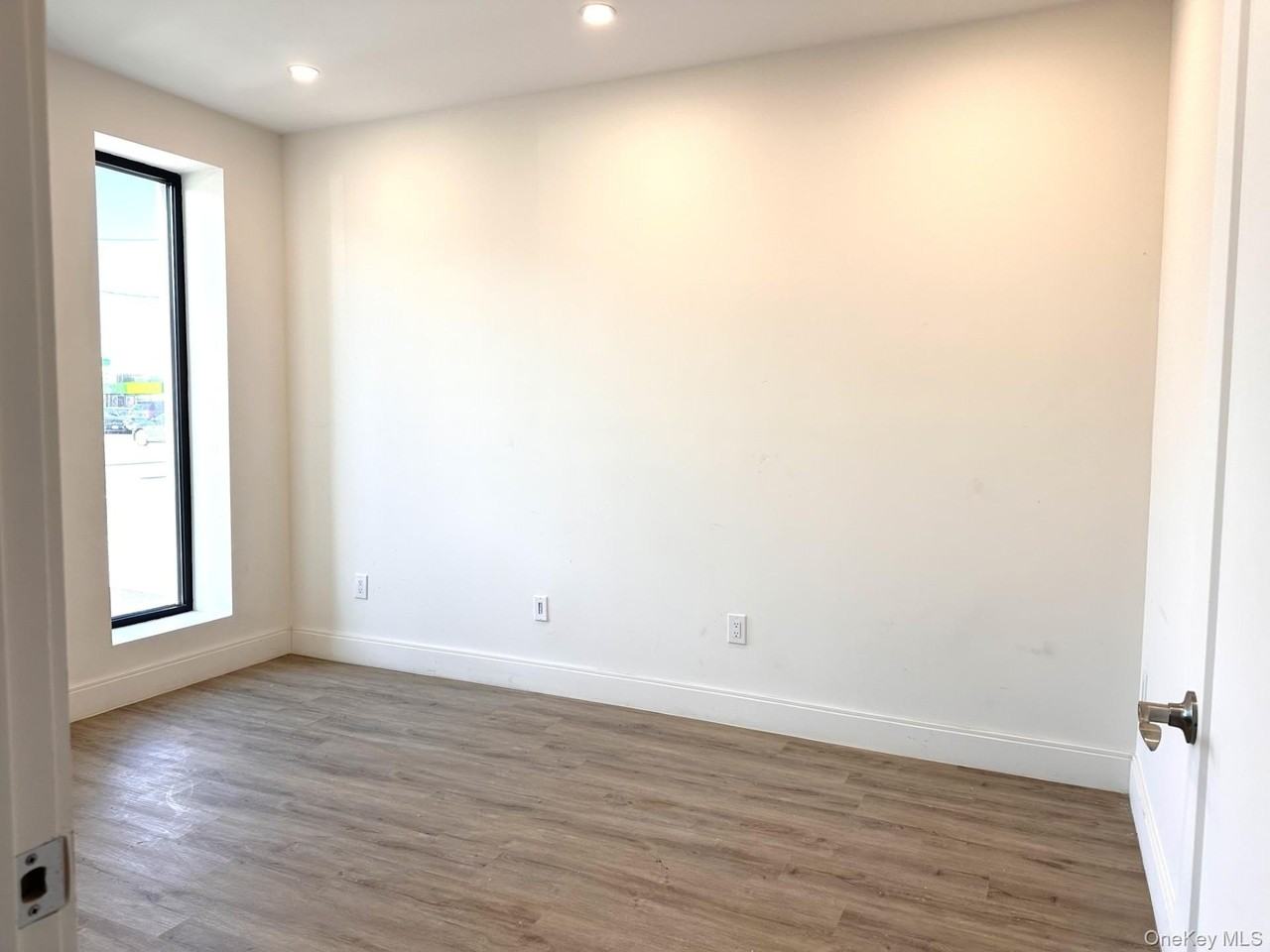 362 W Merrick Rd #101 - Photo 5 of 9