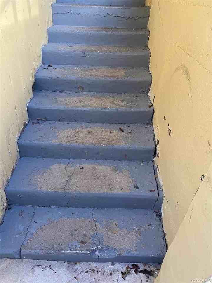 21 Prospect St - Photo 6 of 6