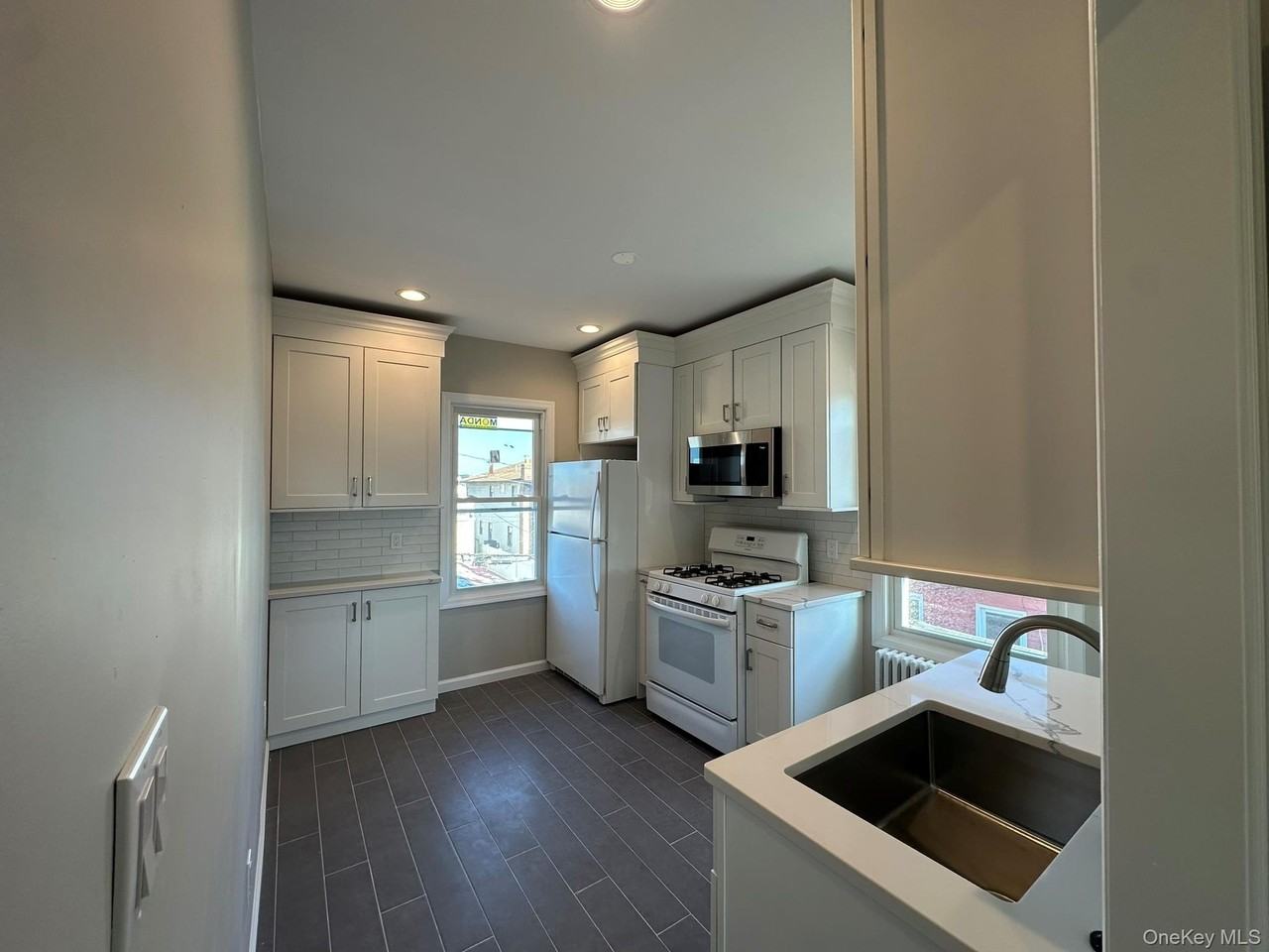 149 W Market St Unit 2 #2 - Photo 4 of 15