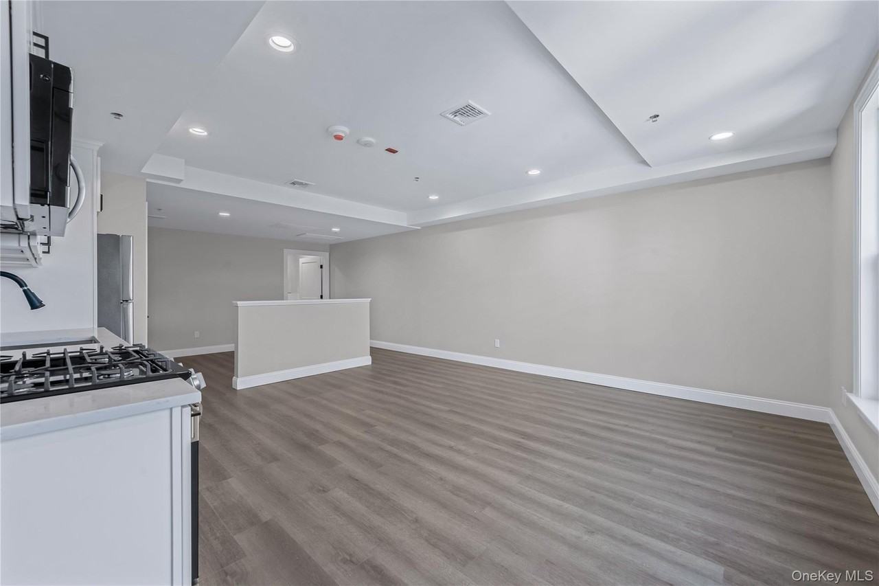 110 School St Ste 2 #2 - Photo 6 of 12