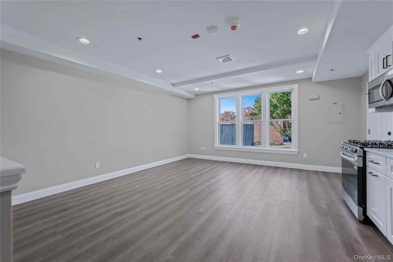 110 School St Ste 2 #2 - Photo 7 of 12