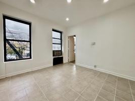 featured image of 3405 Broadway