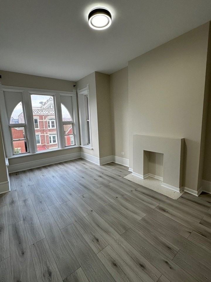 2739 W Haddon Ave Apt 3 #3 - Photo 6 of 9