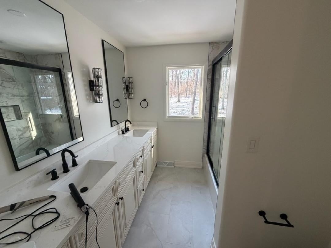 12316 S 82nd Ave - Photo 5 of 14