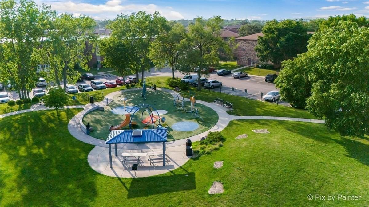 312 Klein Creek Ct Apt B #B - Photo 5 of 27