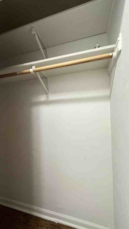 2409 W Balmoral Ave Apt 2d #2D - Photo 4 of 10