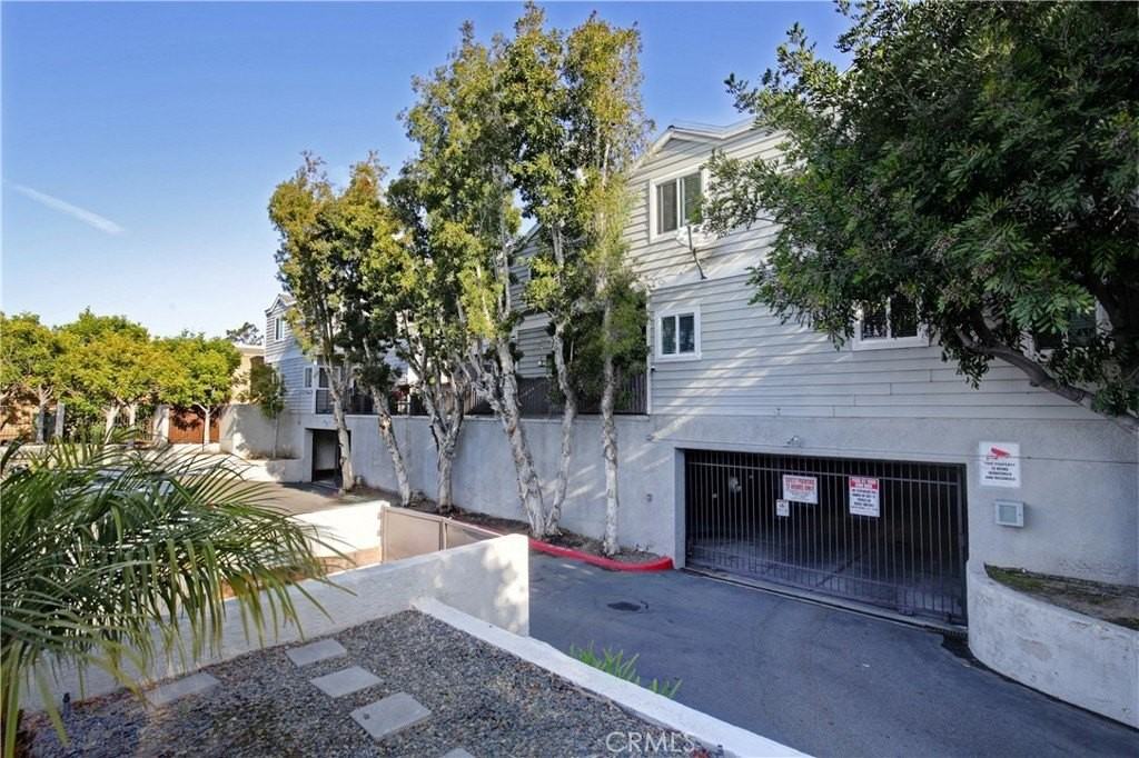 260 Victoria St #32 - Photo 4 of 26