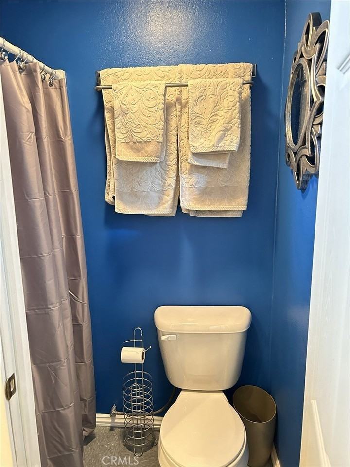 21803 Plunge Rd - Photo 3 of 7