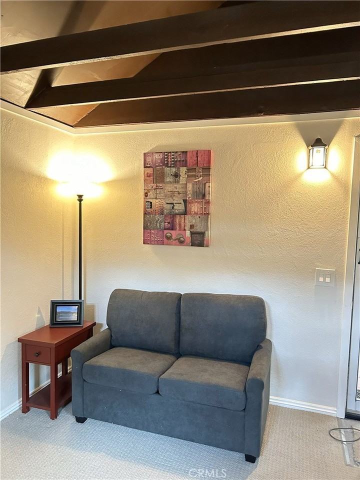 21803 Plunge Rd - Photo 6 of 7