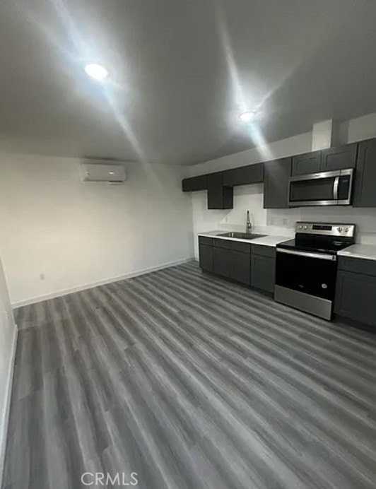 648 E Cerritos St #2 - Photo 2 of 6