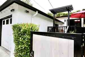 featured image of 635 Saint Anns Dr